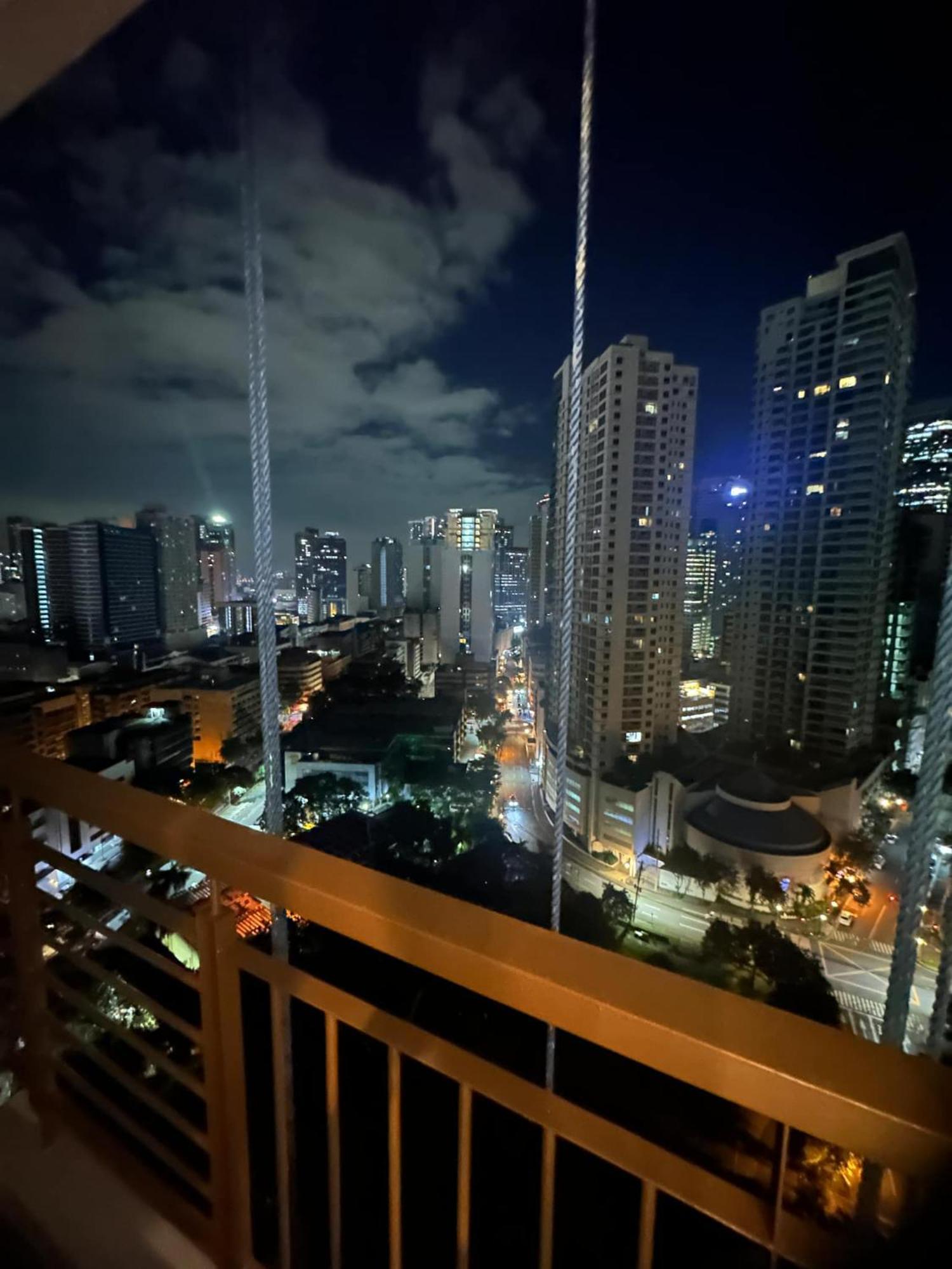 Cozy Place With City View At Greenbelt Makati Манила Екстериор снимка